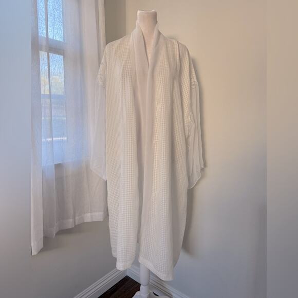 Vintage ‘90s Victoria’s Secret Gold Label White Waffle Print Sheer Robe - Picture 3 of 8